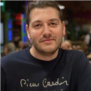 Studente universitario offre lezioni private in diversi ambiti